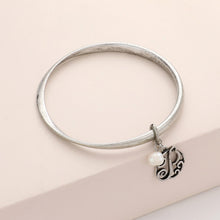 Load image into Gallery viewer, Letter P Monogram Pearl Charm Bangle Bracelet
