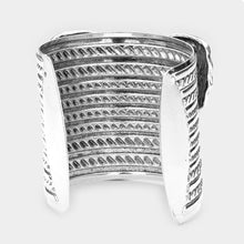 Load image into Gallery viewer, Silver Metal Elephant Cuff Bracelet
