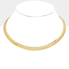Load image into Gallery viewer, Gold 16&quot; Metal Omega Choker Necklace

