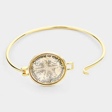 Load image into Gallery viewer, Gold Metal Bubble Starfish Hook Bracelet
