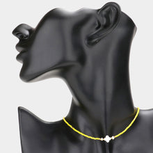 Load image into Gallery viewer, Yellow Quatrefoil Accented Beaded Necklace
