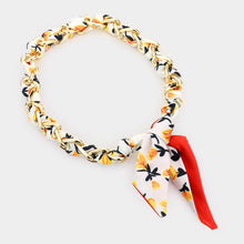 Load image into Gallery viewer, Yellow Open Metal Oval Link Flower Patterned Fabric Necklace
