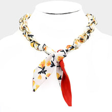 Load image into Gallery viewer, Yellow Open Metal Oval Link Flower Patterned Fabric Necklace
