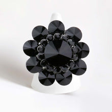 Load image into Gallery viewer, Black Round Crystal Flower Stretch Ring
