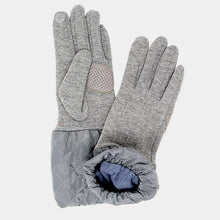 Load image into Gallery viewer, Gray Solid Quilted Tris Smart Touch Gloves
