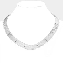 Load image into Gallery viewer, Metal Collar Necklace
