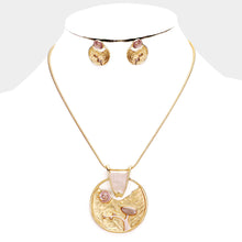 Load image into Gallery viewer, Gold Crystal Abstract Design Pendant Necklace
