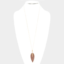 Load image into Gallery viewer, Patterned Wood Petal Pendant Long Necklace
