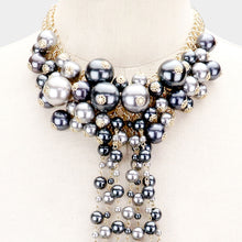 Load image into Gallery viewer, Gray Pearl Cluster Vine Fringe Bib Necklace
