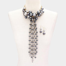 Load image into Gallery viewer, Gray Pearl Cluster Vine Fringe Bib Necklace
