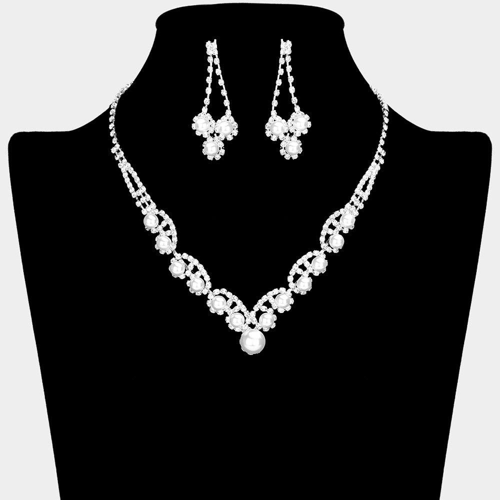 White Round Pearl Pointed V Shaped Rhinestone Necklace